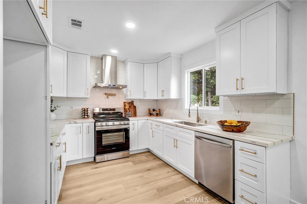 2941 Adriatic Avenue