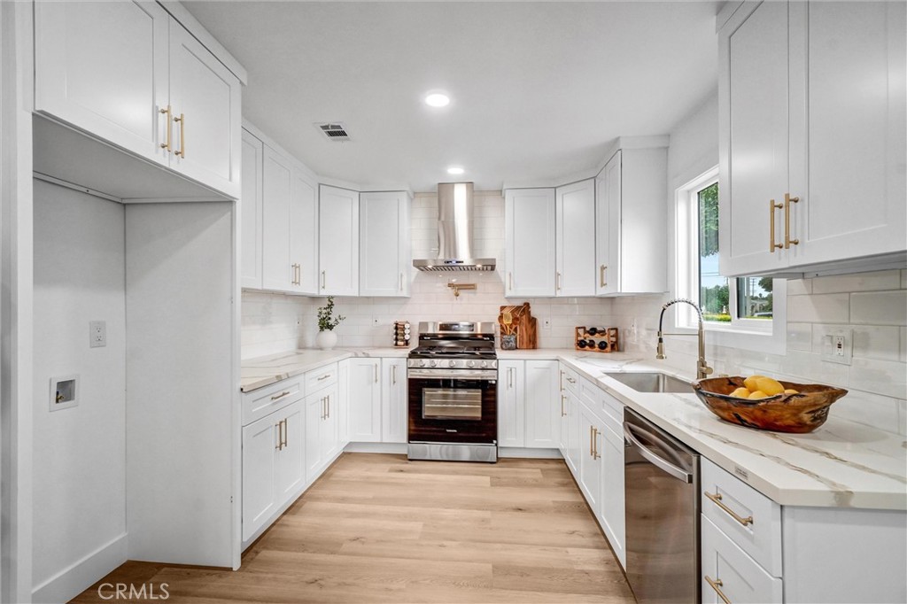 2941 Adriatic Avenue