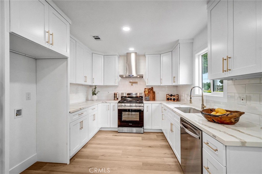 2941 Adriatic Avenue