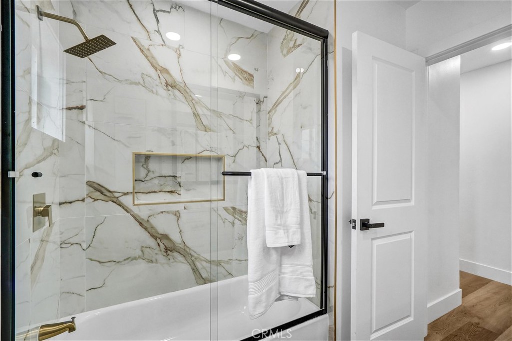 2941 Adriatic Avenue