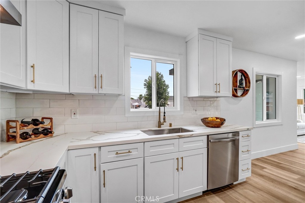 2941 Adriatic Avenue