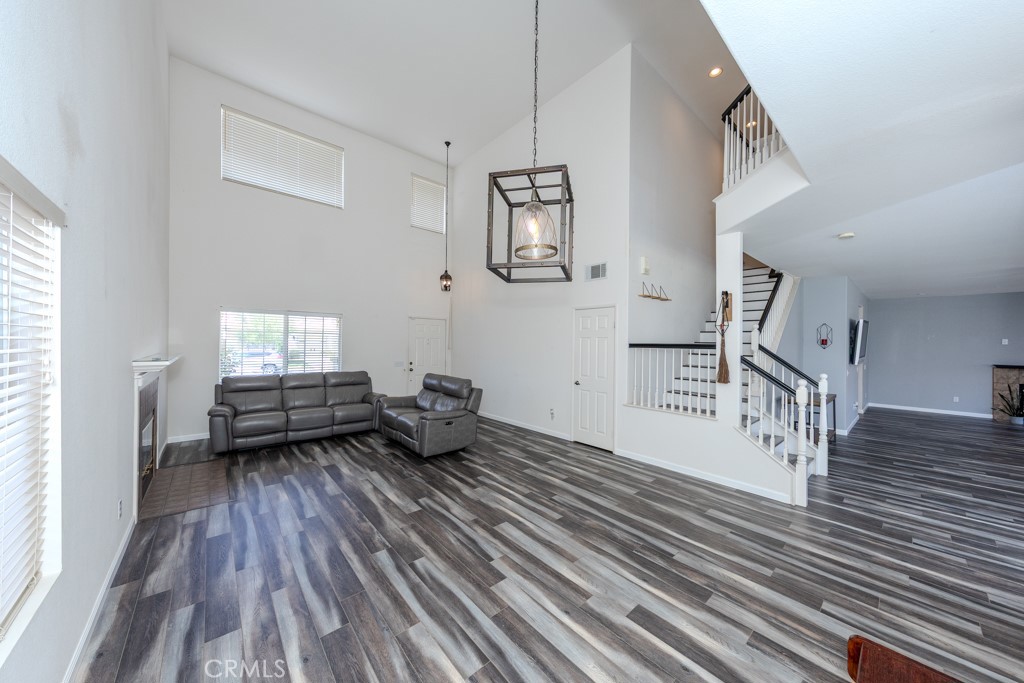 32816 Starlight Street