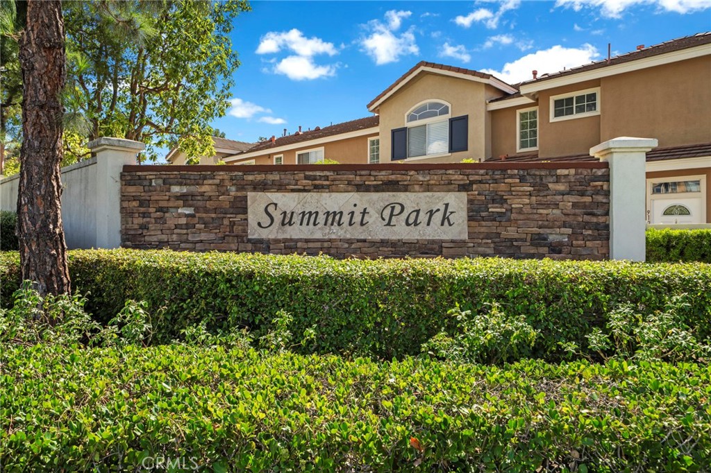 839 South Yellowstone way