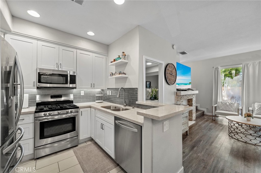 839 South Yellowstone way