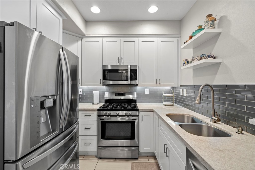 839 South Yellowstone way