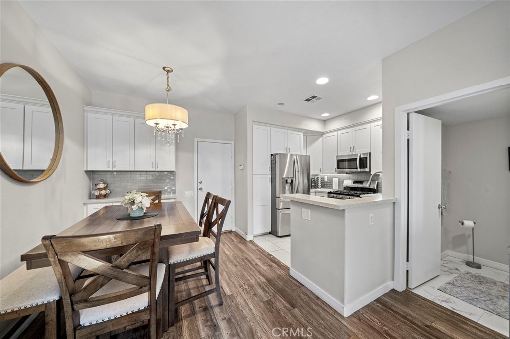 839 South Yellowstone way