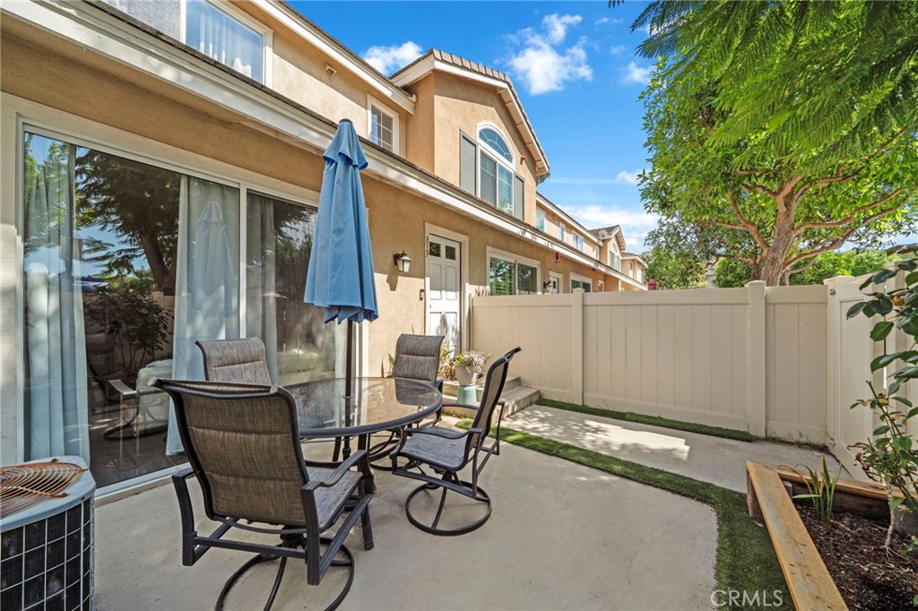 839 South Yellowstone way