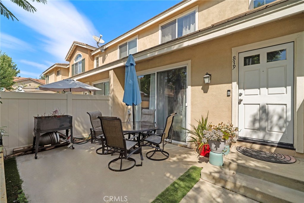 839 South Yellowstone way