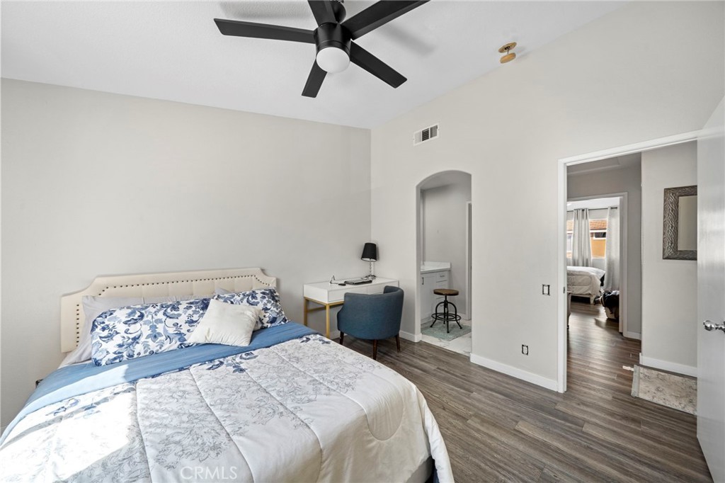 839 South Yellowstone way