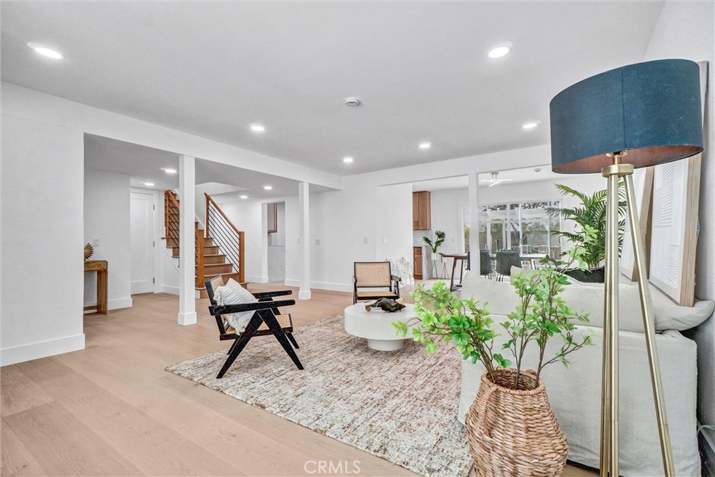 9171 Regatta Drive Lane