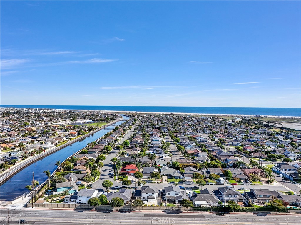 9171 Regatta Drive Lane