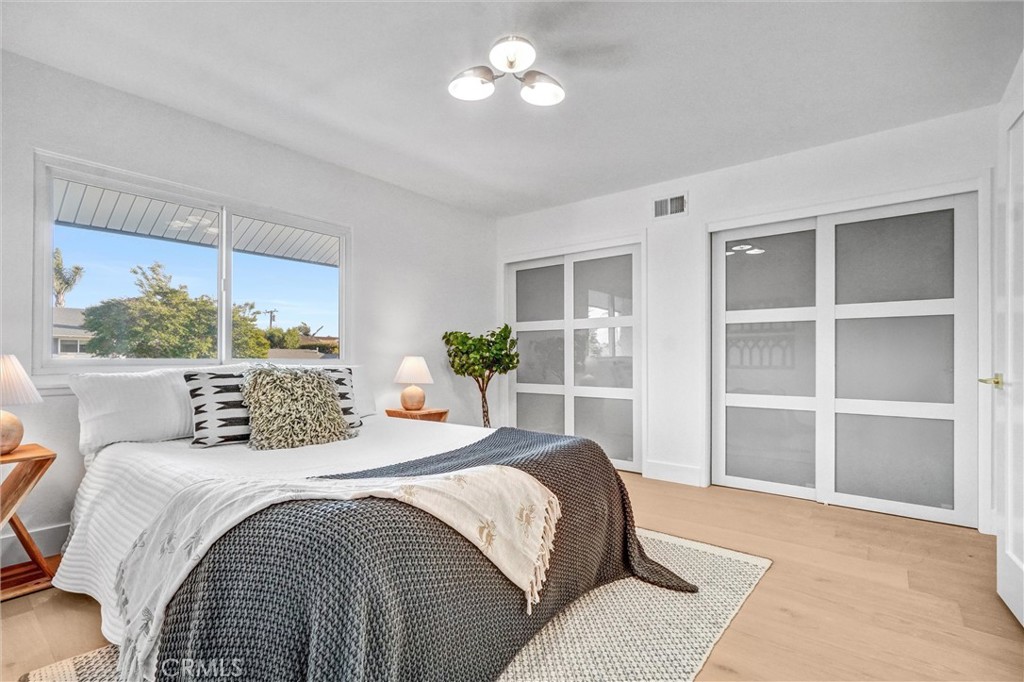 9171 Regatta Drive Lane