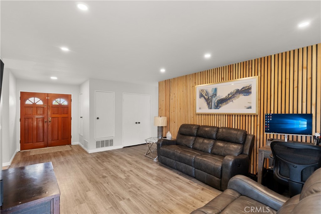 331 N Pintado Drive