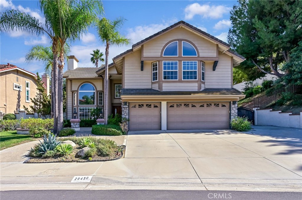 20450 VIA GUADALUPE