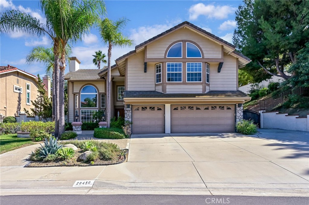 20450 VIA GUADALUPE