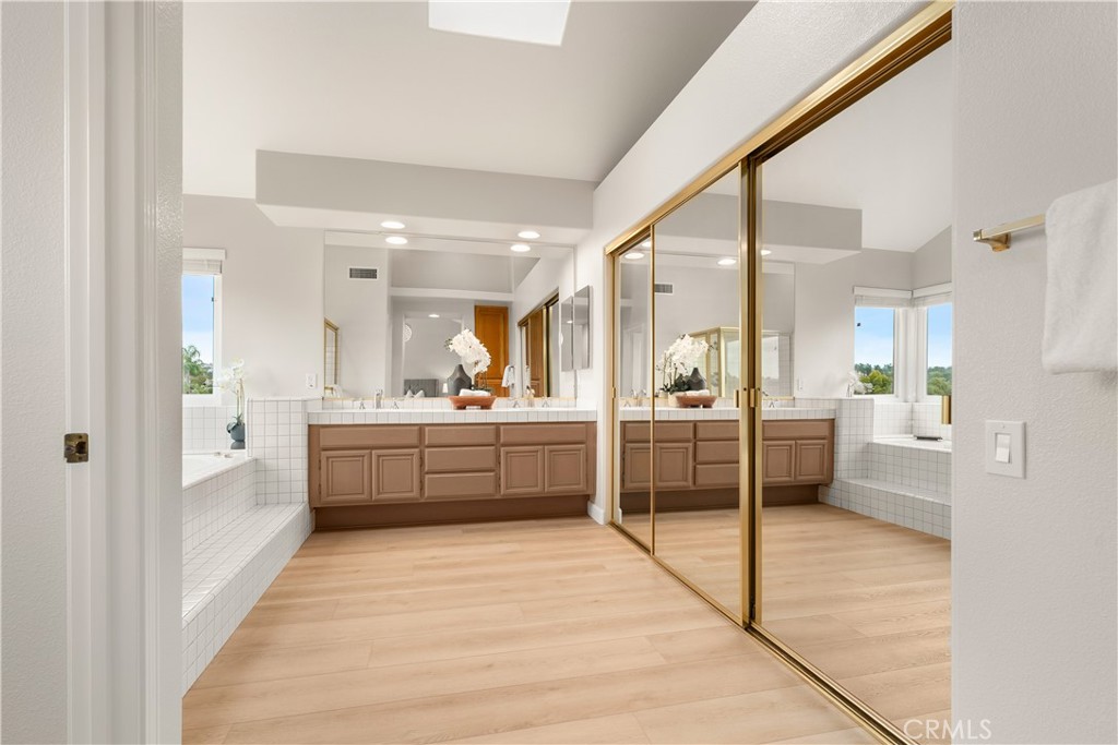 8205 E Somerset Lane