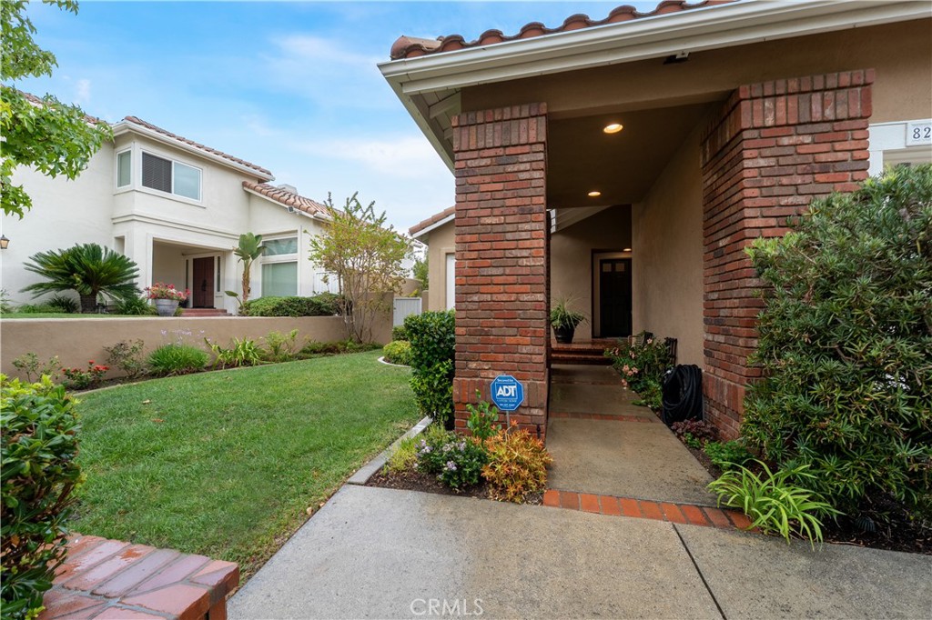 8205 E Somerset Lane