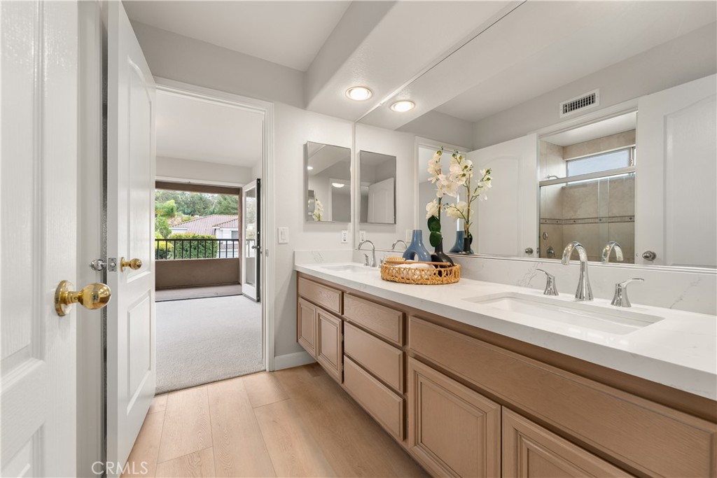 8205 E Somerset Lane