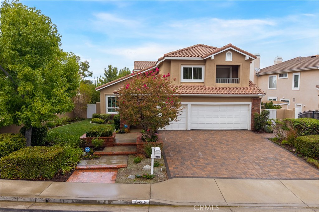 8205 E Somerset Lane