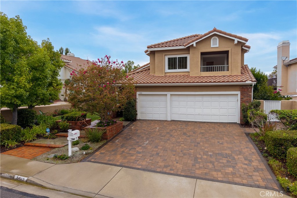 8205 E Somerset Lane