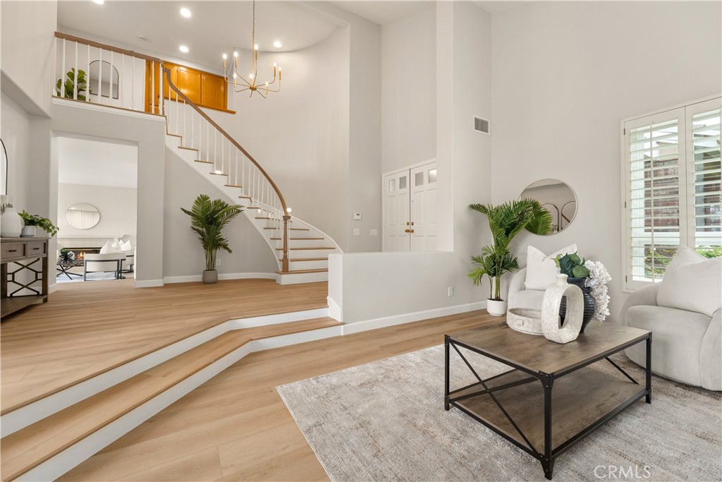 8205 E Somerset Lane