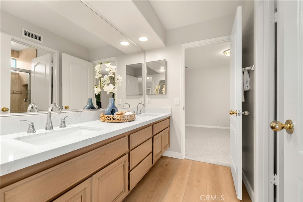 8205 E Somerset Lane