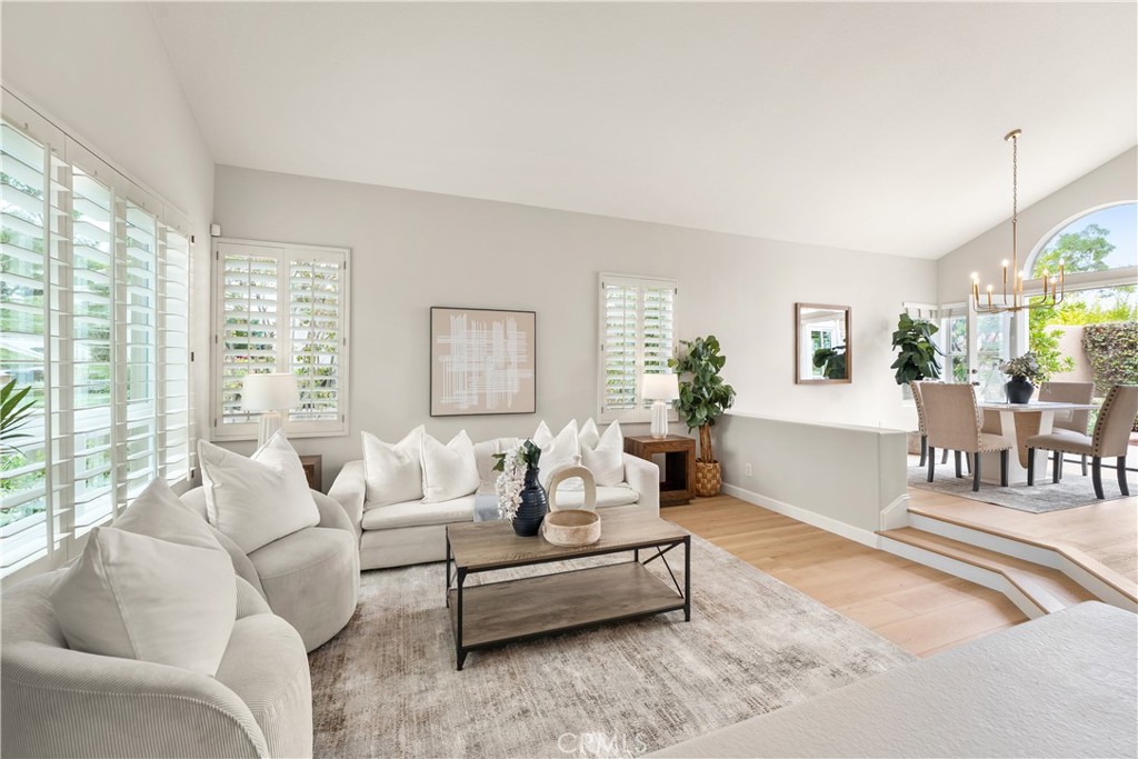 8205 E Somerset Lane