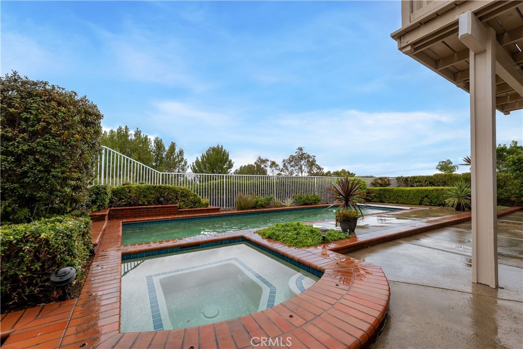 8205 E Somerset Lane