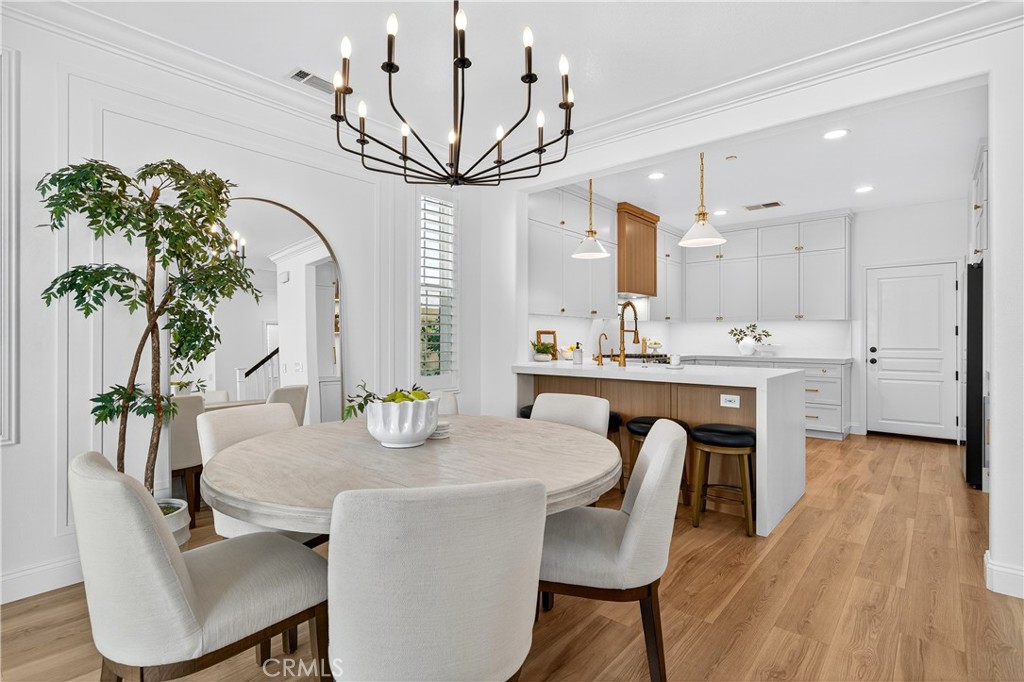 3137 E Discovery Street