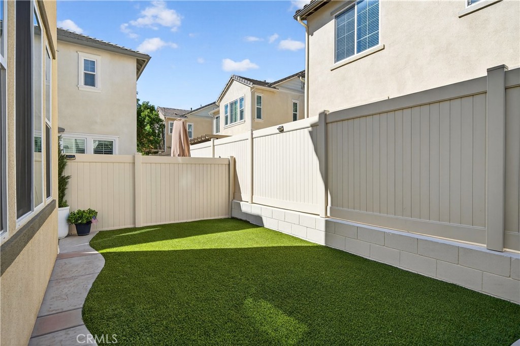 3137 E Discovery Street