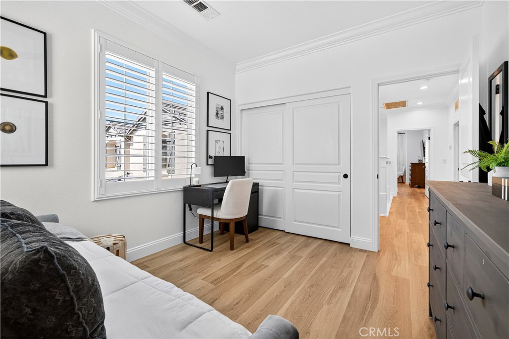 3137 E Discovery Street