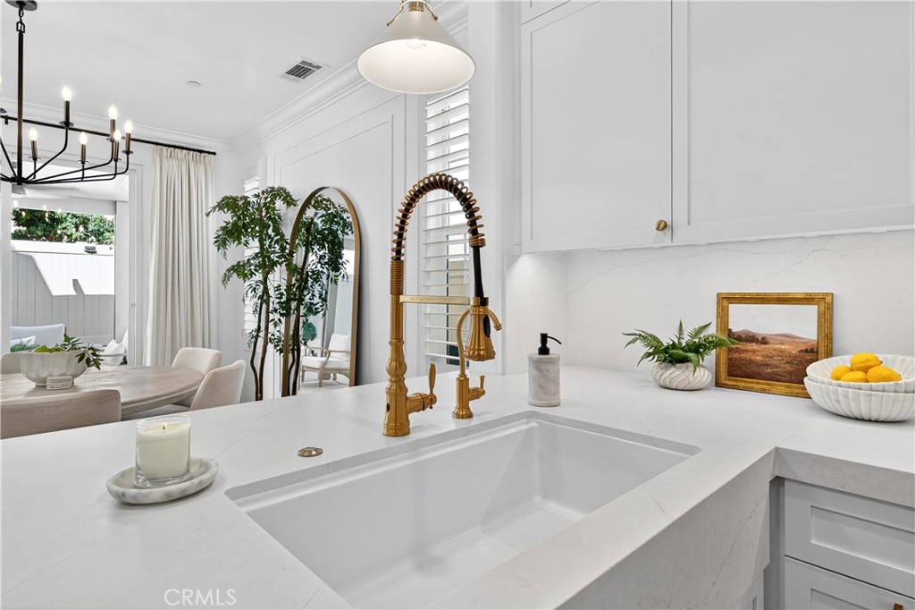 3137 E Discovery Street