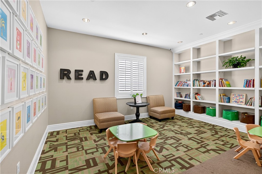 3137 E Discovery Street