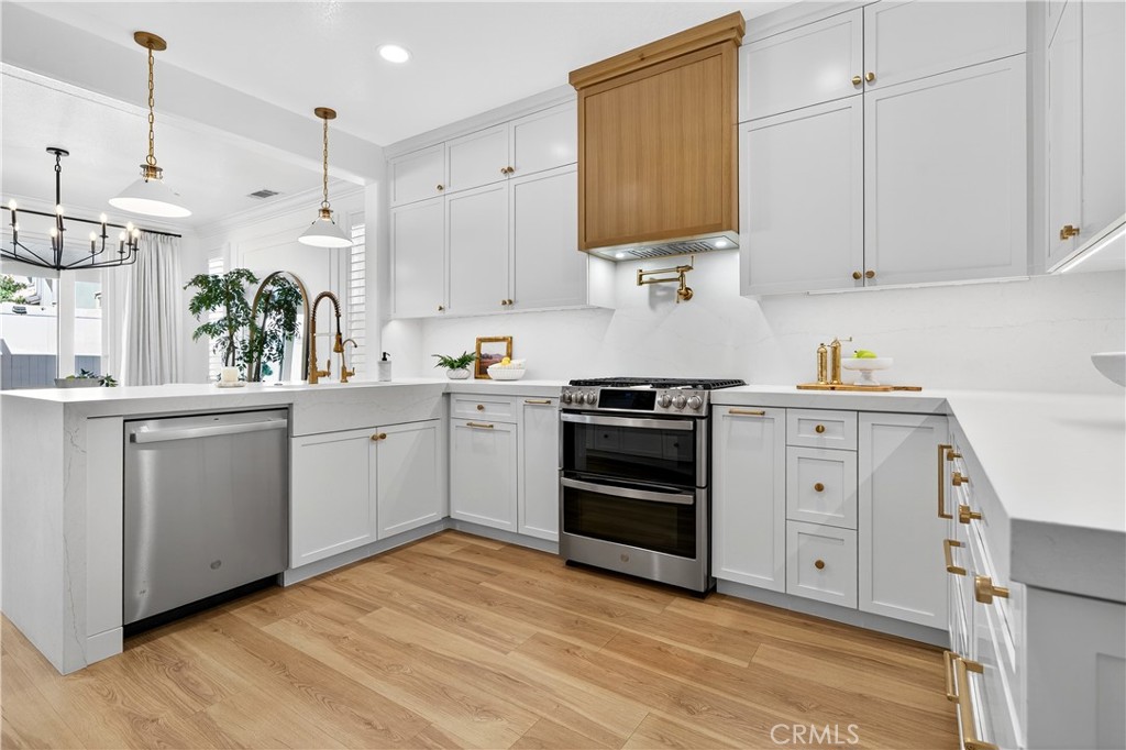 3137 E Discovery Street