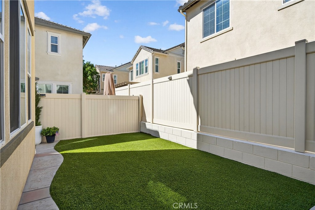 3137 E Discovery Street