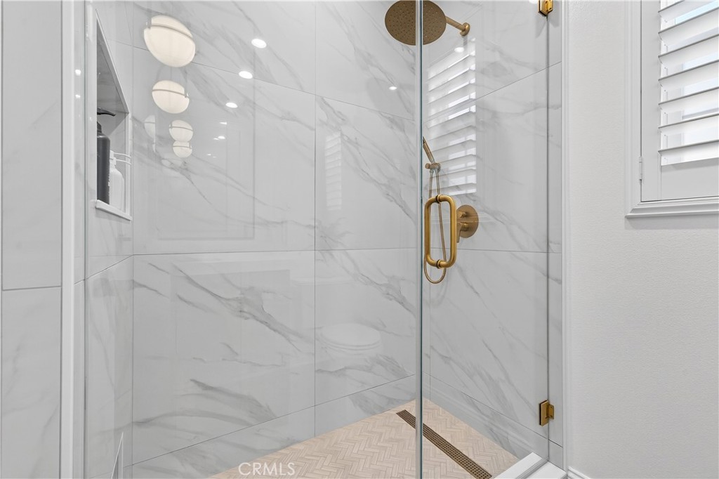 3137 E Discovery Street