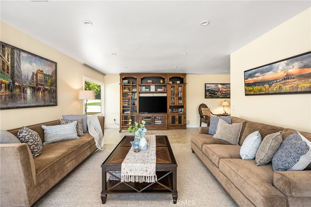 10721 Equestrian Drive