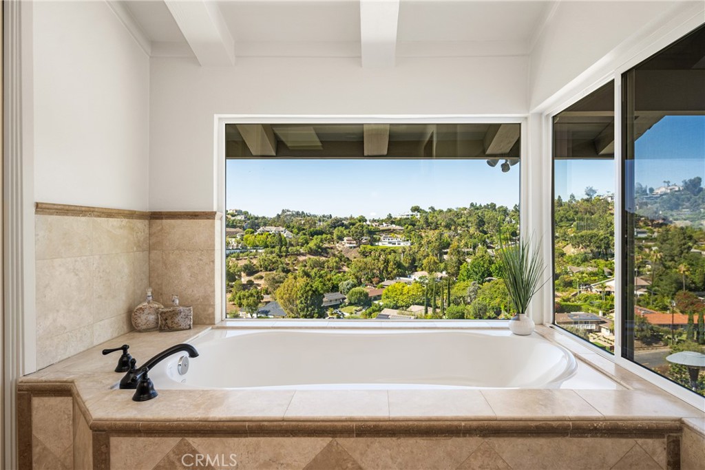 10721 Equestrian Drive