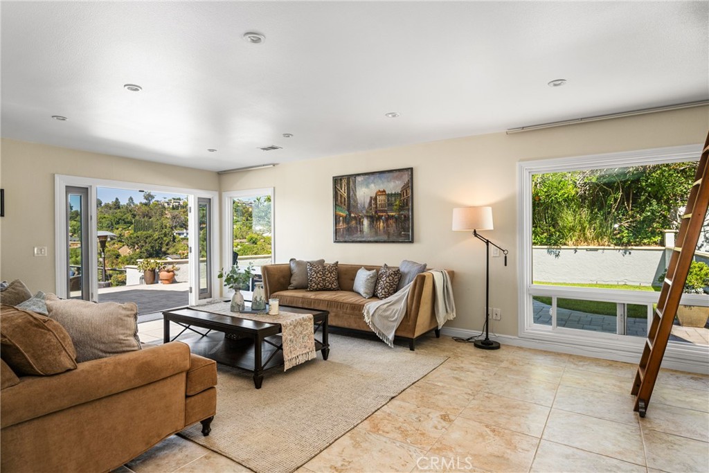 10721 Equestrian Drive