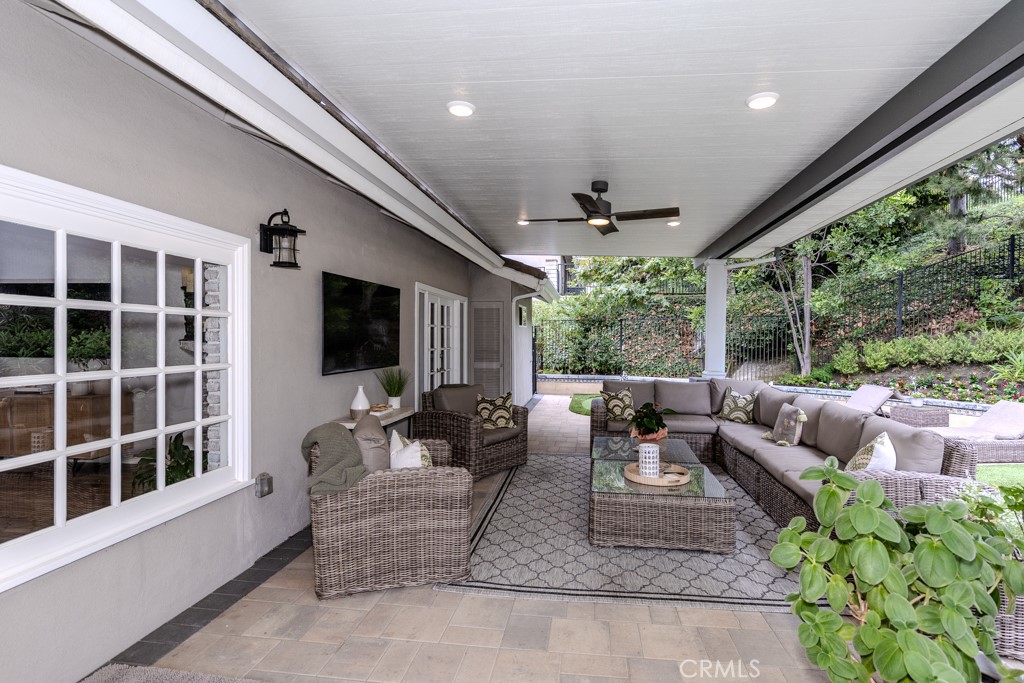 581 S Paseo Carmel