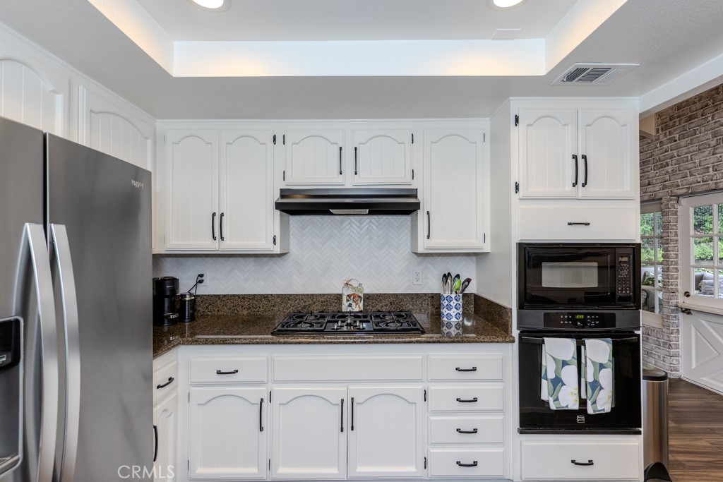 581 S Paseo Carmel