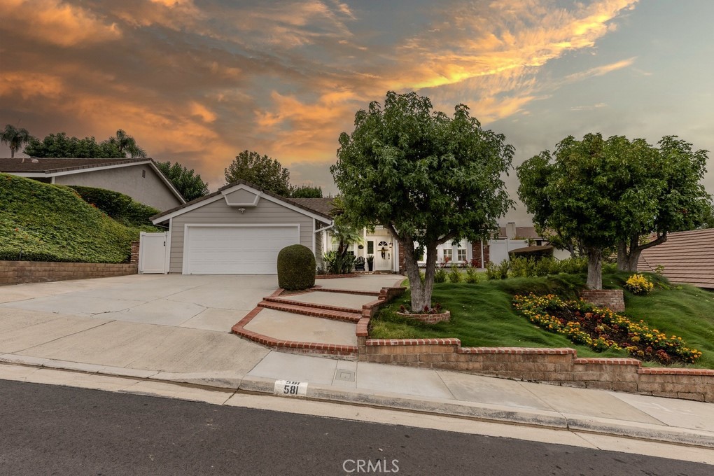 581 S Paseo Carmel