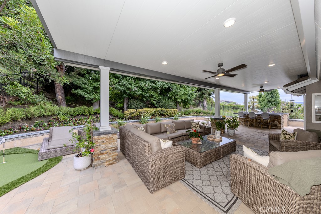 581 S Paseo Carmel