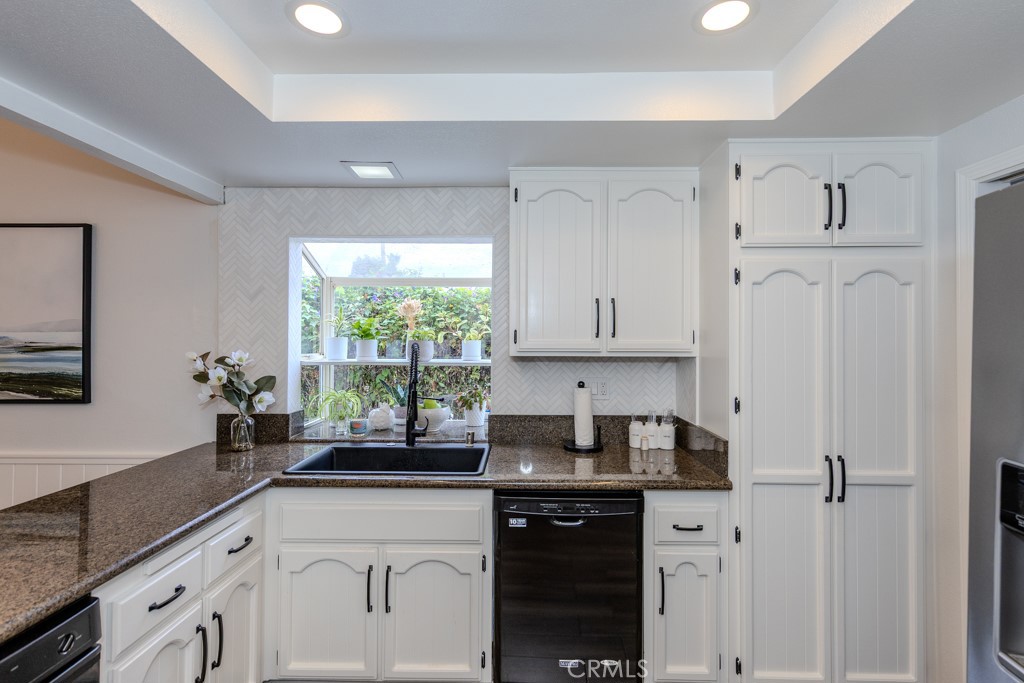 581 S Paseo Carmel