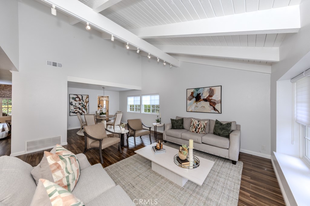 581 S Paseo Carmel