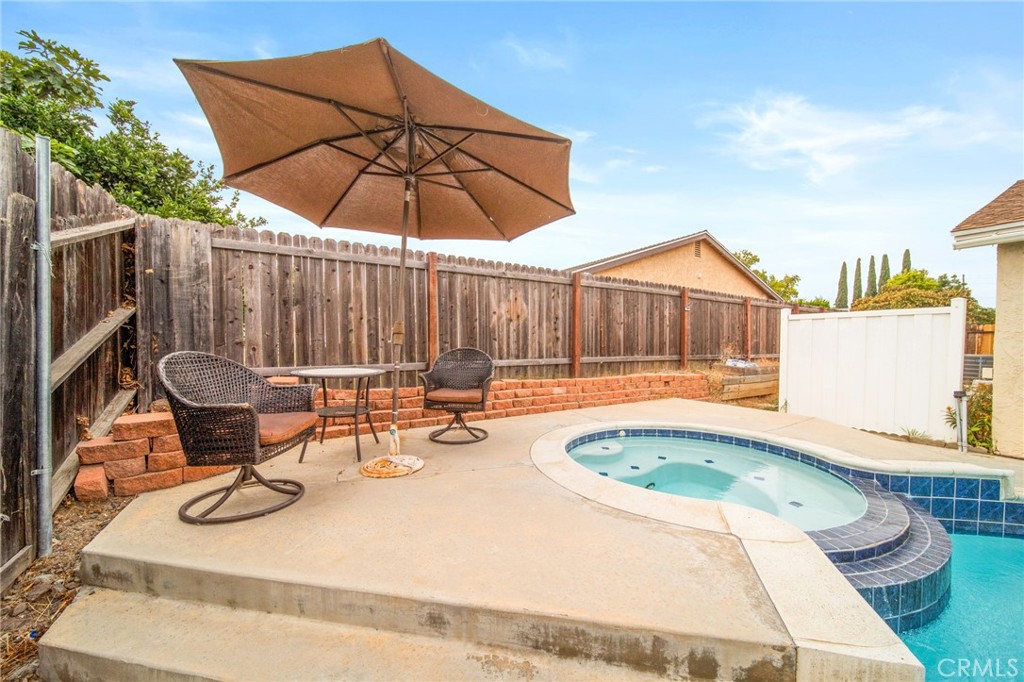 1187 1187 Zircon Street