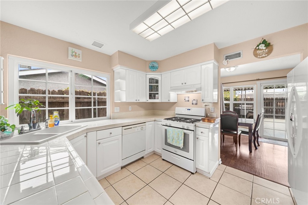 1187 1187 Zircon Street