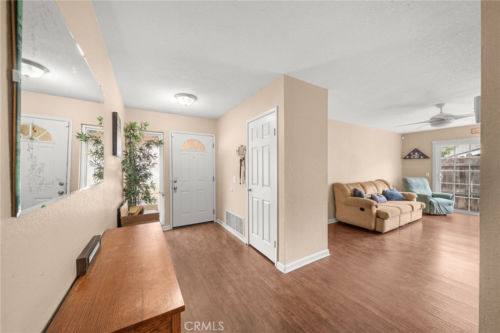 1187 1187 Zircon Street