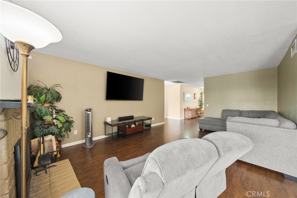 1187 1187 Zircon Street