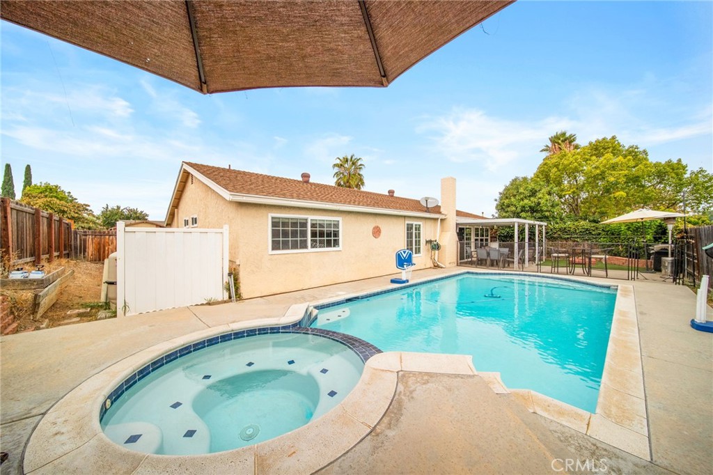 1187 1187 Zircon Street